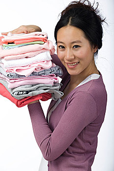 保姆費一年多少錢？讓你輕松了解家政服務的市場行情