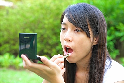 杭州市保姆價格多少錢？揭開你不知道的背后秘密
