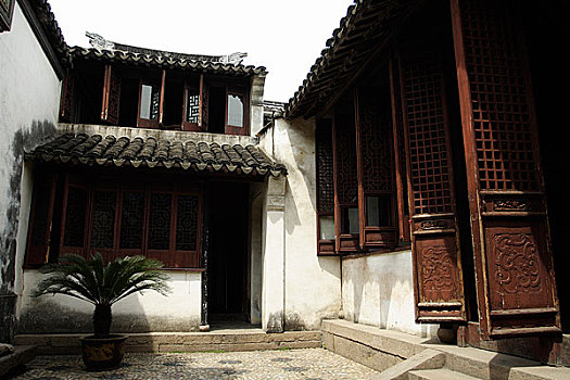 好保姆價(jià)格是多少？揭秘行業(yè)內(nèi)幕，找保姆的正確姿勢
