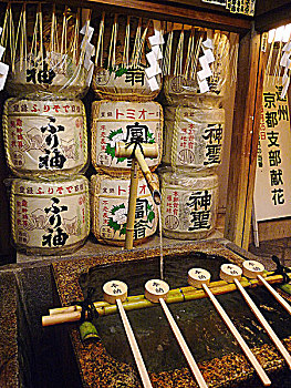 成都學(xué)月嫂多少錢？揭秘月嫂培訓(xùn)費用及市場需求