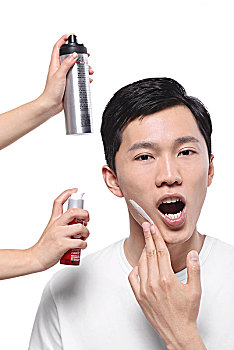 育嬰師照顧寶寶到多少歲？揭秘育嬰師的專業(yè)護理與成長陪伴