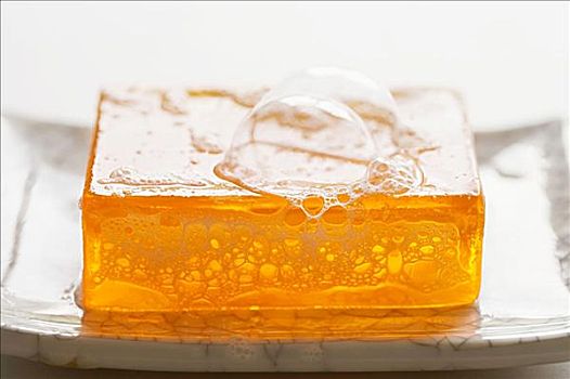 上海育嬰師工資多少？了解行業薪資趨勢，提升職場競爭力