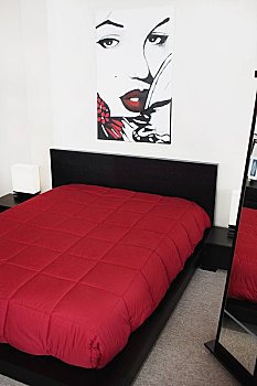家政中介收費(fèi)多少一年？了解費(fèi)用背后的服務(wù)價(jià)值