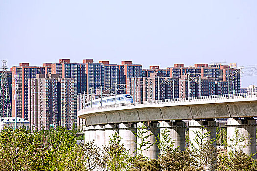 鄭州有多少保潔公司？鄭州保潔服務(wù)行業(yè)的現(xiàn)狀與發(fā)展趨勢(shì)