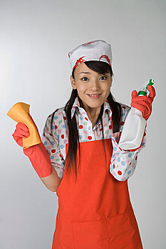 選擇鐘點(diǎn)工服務(wù)，如何合理預(yù)算鐘點(diǎn)工價(jià)格？