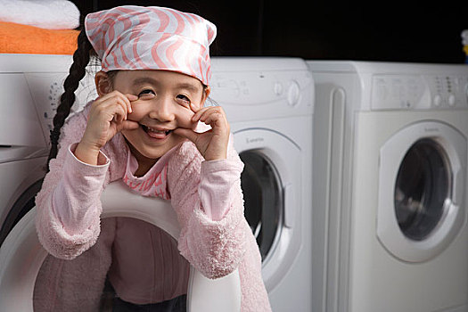 天津保姆看孩子價格多少？選擇合適的保姆，給孩子最好的照顧