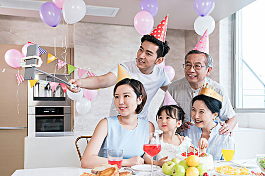 南陽育兒嫂工資多少錢？一文幫你全面了解