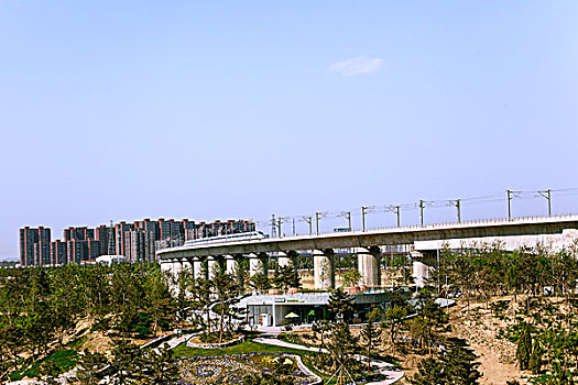 家政學(xué)校學(xué)費(fèi)多少？如何選擇性?xún)r(jià)比高的家政學(xué)校？