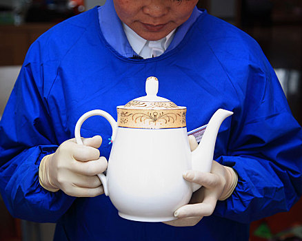 深圳育嬰多少錢一罐？了解價(jià)格背后的價(jià)值與選擇