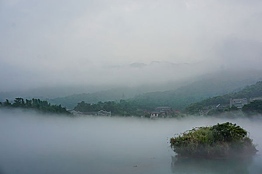 成都保姆月工資多少？揭開成都家政服務行業的薪資真相！