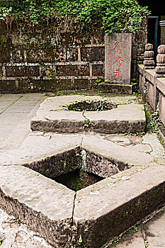 北京育嬰師價格是多少？揭秘育嬰師行業的真實市場行情