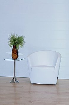 窗子裝個(gè)防護(hù)欄多少錢？選購(gòu)防護(hù)欄的全攻略！