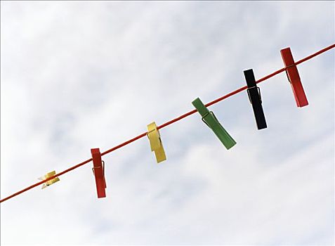 《風(fēng)平浪靜》預(yù)計(jì)票房分析：一場(chǎng)觸動(dòng)心靈的電影盛宴