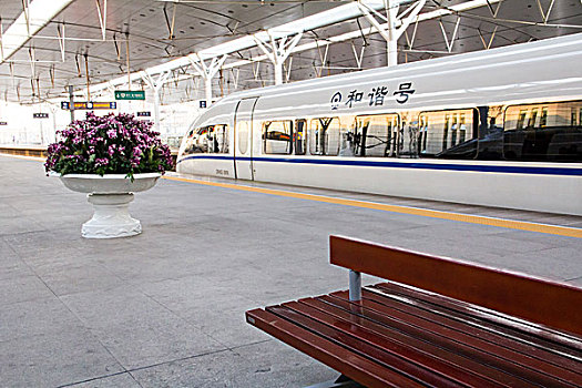 北京保姆小時工多少錢？揭秘保姆小時工的市場行情與選擇技巧