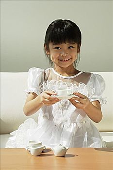 接孩子放學保姆多少錢？家長必看！為孩子的放學時光找到最安心的保姆
