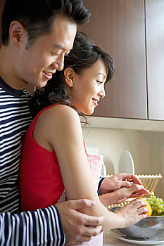 北京寶母每月多少錢(qián)？揭秘高端月嫂服務(wù)背后的價(jià)值