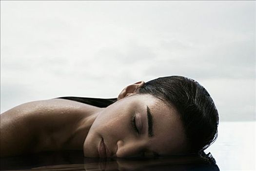 西安保姆服務(wù)價(jià)格全面解析，選擇合適的保姆，讓家庭更溫馨