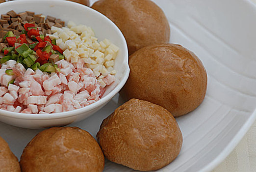 鐘點(diǎn)工保姆一般多少錢(qián)？讓我們?yōu)槟憬忾_(kāi)謎團(tuán)