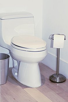 醫(yī)院找個(gè)護(hù)工多少錢一天？費(fèi)用明細(xì)與選擇技巧全揭秘！