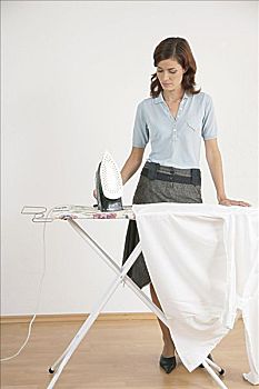 投資家政服務要多少錢？揭秘家政行業的盈利潛力！