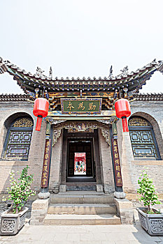 聲樂一對一學費大概多少？揭秘聲樂培訓市場的秘密