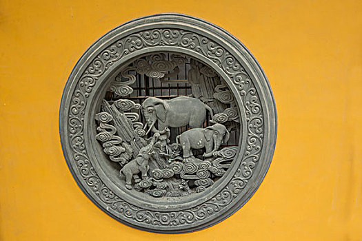天津不住家育兒嫂多少錢(qián)？選擇專(zhuān)業(yè)育兒嫂，讓寶寶得到最好的呵護(hù)
