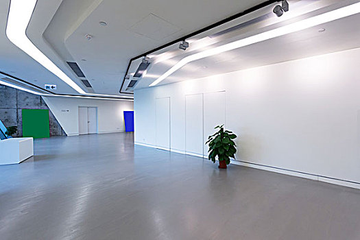 銀漸層多少錢市場(chǎng)：揭秘你不知道的價(jià)格趨勢(shì)與購(gòu)買要點(diǎn)
