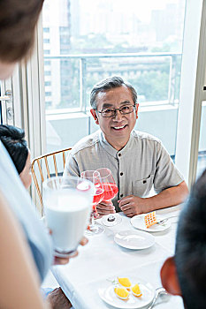 沈陽學催乳師多少錢？你不可不知的投資回報！