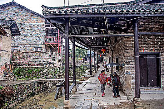 全國(guó)多少保姆？行業(yè)前景與機(jī)遇探析