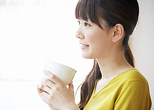在廈門做保姆多少錢？探秘廈門保姆行業(yè)的薪資和市場(chǎng)趨勢(shì)