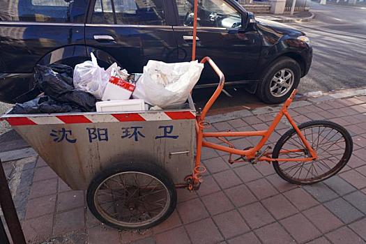 全職家政要交多少費用？帶你了解家政服務的費用結構與選擇技巧