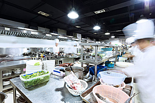 長春做飯阿姨多少錢？讓您輕松解決家庭用餐困擾！