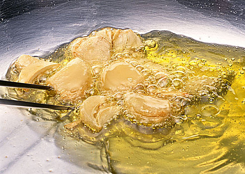 金牌月嫂工資多少錢？揭秘月嫂行業(yè)薪資與收入潛力