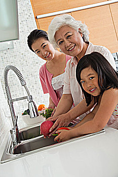 叱咤風(fēng)云投資了多少？揭秘其背后的財(cái)富傳奇