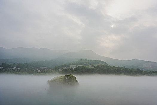 深圳保姆多少錢一小時(shí)？選擇合適的保姆，讓家庭更輕松