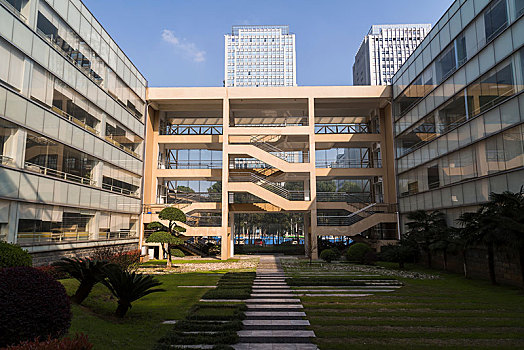 辦家政公司要多少錢？揭秘家政行業的投資與收益