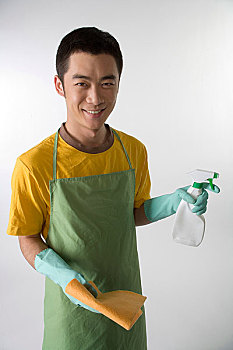 在杭州找個保姆多少錢？讓你了解真實的保姆服務費用