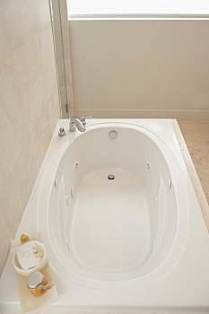 閔行區月嫂每月多少元？揭秘月嫂行業的價格與服務背后