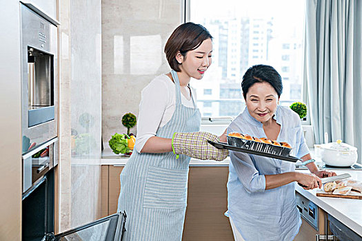 找住家保姆多少錢？解析費用背后的秘密！