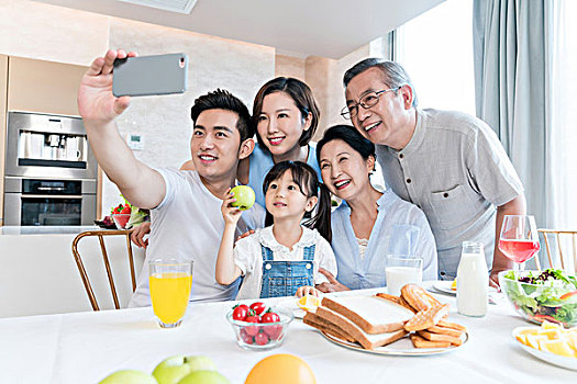 江寧月嫂多少錢一個月？了解月嫂服務價格，選擇最適合您的家庭