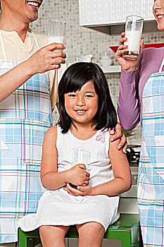 青島保姆價(jià)格多少錢(qián)？如何選擇性?xún)r(jià)比高的保姆服務(wù)