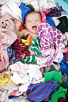 重慶全天保姆多少錢？全方位解析家庭保姆費用及服務(wù)優(yōu)勢
