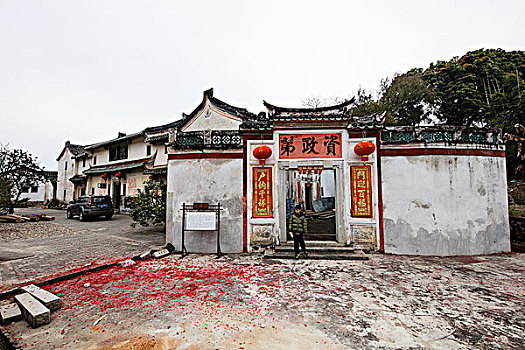 家政干多少天為一個(gè)月？揭秘家政行業(yè)的時(shí)間與收入奧秘