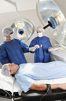 成都學月嫂多少錢？揭秘月嫂培訓費用及市場需求