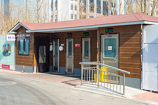 長沙帶小孩的保姆多少？了解長沙托育市場的現(xiàn)狀與選擇